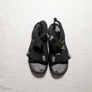 New Men's Keen Sandals size 10.5